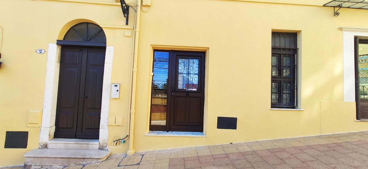 Joli studio mezzanine, à 2 pas de la plage Menton Exterior foto